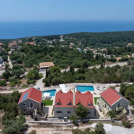 Thisefs Luxury Kefalonia アパートホテル