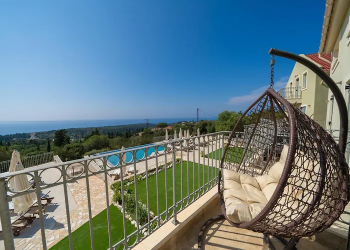 Thisefs Luxury Kefalonia アパートホテル